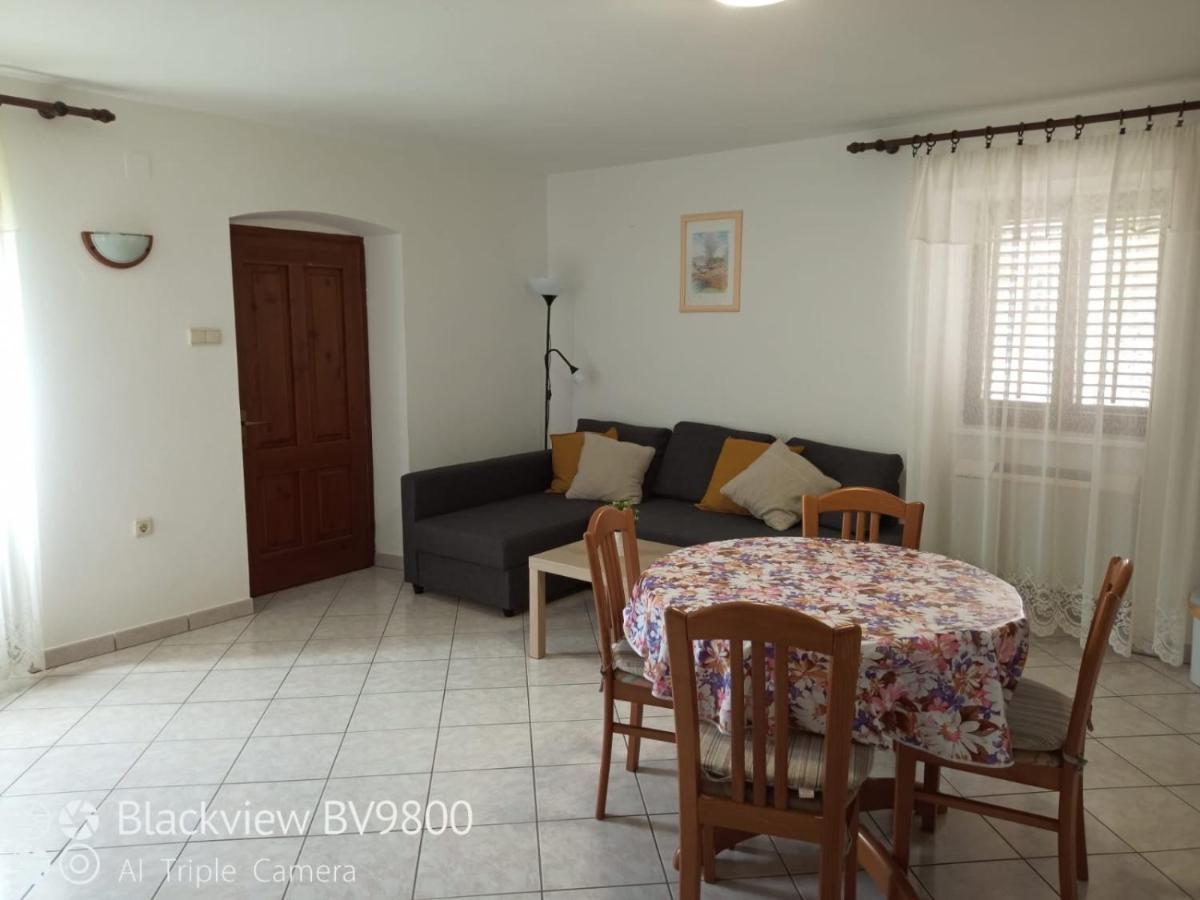 Apartments Vodaric Loznati Đảo Đảo Cres Ngoại thất bức ảnh
