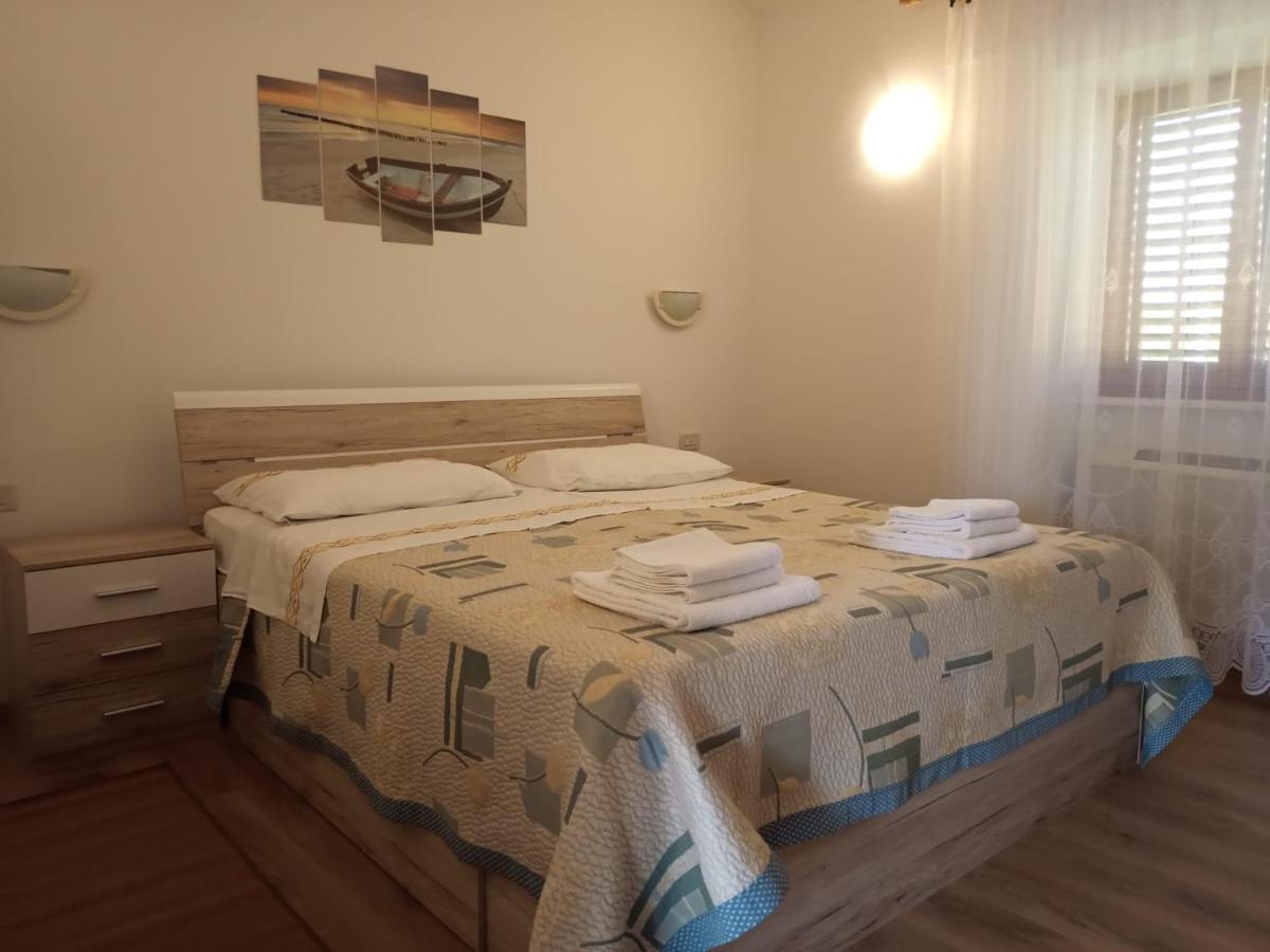 Apartments Vodaric Loznati Đảo Đảo Cres Ngoại thất bức ảnh